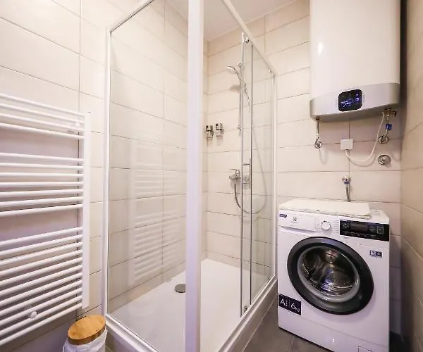 Allegro Exclusive 2 With Private Parking And Balcony * Zára