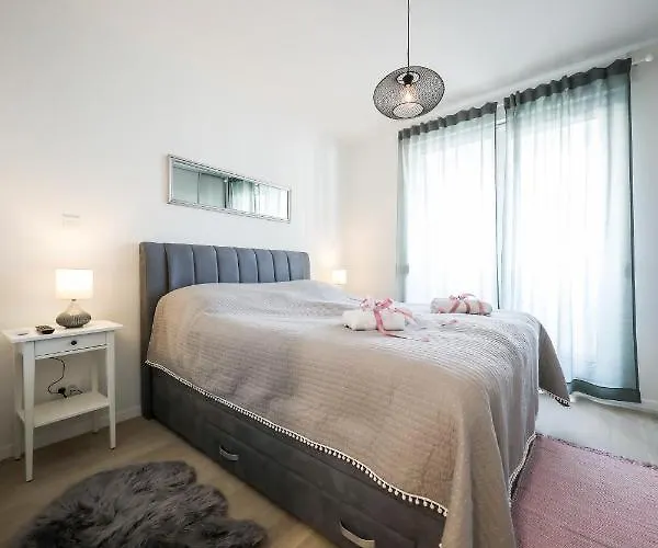 Allegro Exclusive 2 With Private Parking And Balcony Apartman Zára