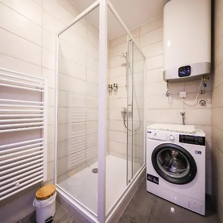 Allegro Exclusive 2 With Private Parking And Balcony * زادار
