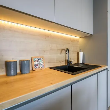 Daire Allegro Exclusive 2 With Private Parking And Balcony Zadar
