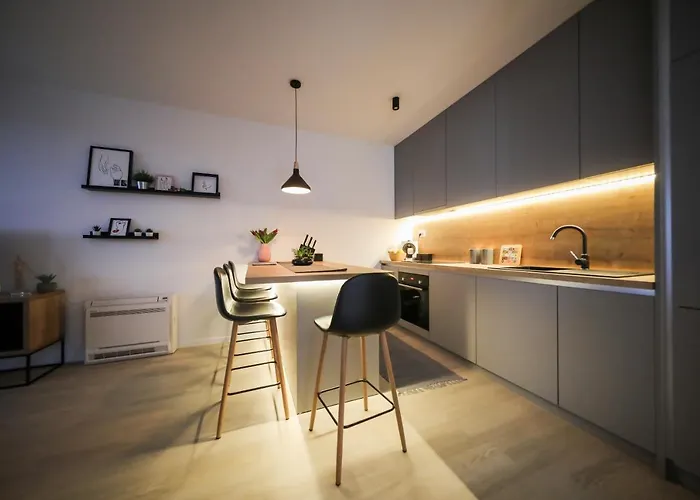 Allegro Exclusive 2 With Private Parking And Balcony