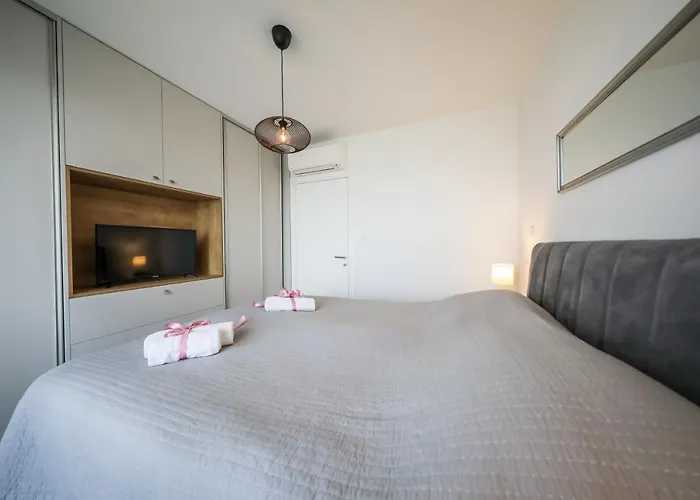 Allegro Exclusive 2 With Private Parking And Balcony *